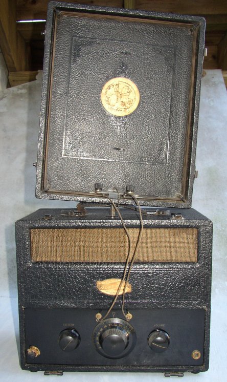 Radios In The 1920s. Radio from 1920s $275